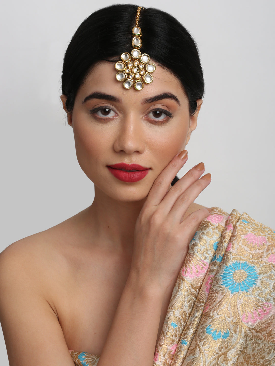 Kundan Maang Tikka - Ruby Raang | Grocsy