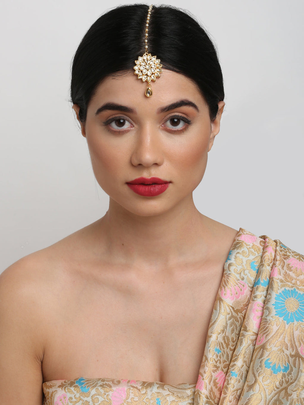 Kundan Maang Tikka - Ruby Raang | Grocsy