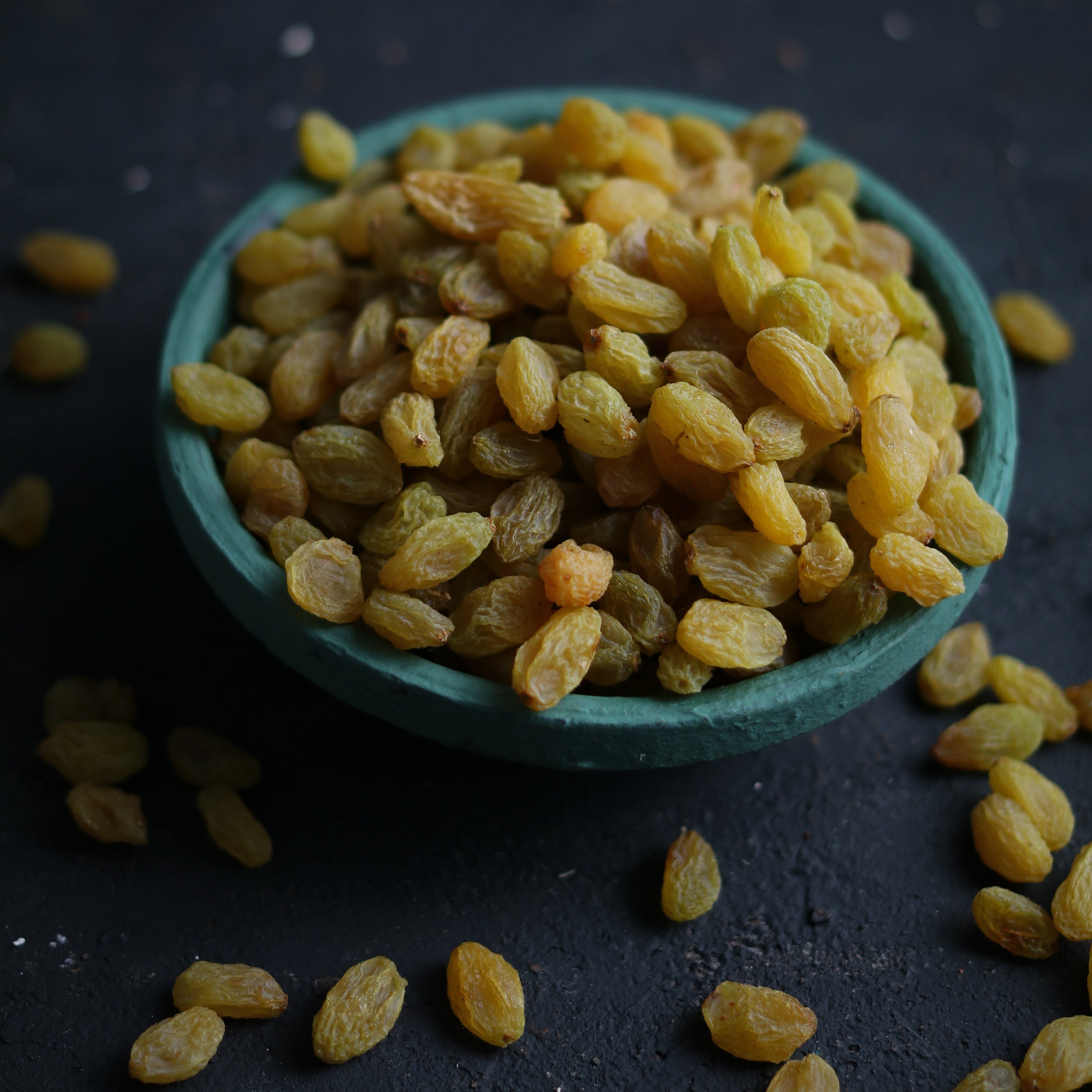 Almond House Premium Raisins | Grocsy
