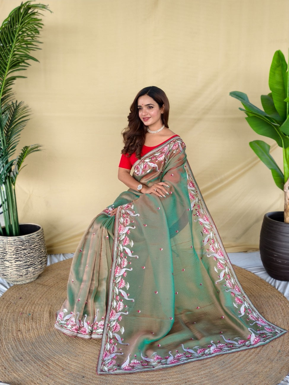 Mameraa Sarees Green Royal Gabbana Silk Saree Woven In A Shiny Dual-Tone Finish-Green | Grocsy