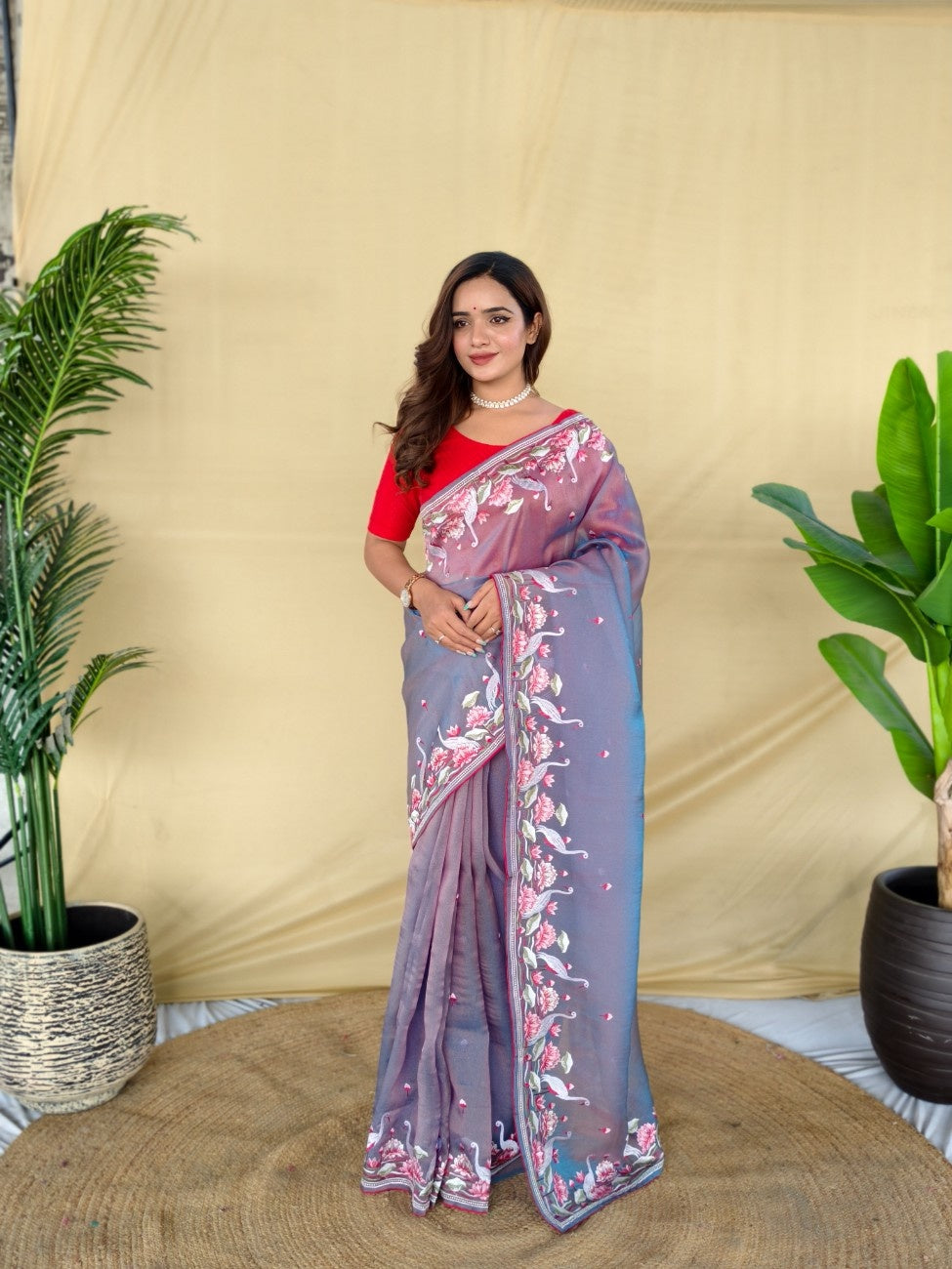 Mameraa Sarees Grey Royal Gabbana Silk Saree Woven In A Shiny Dual-Tone Finish-Grey | Grocsy