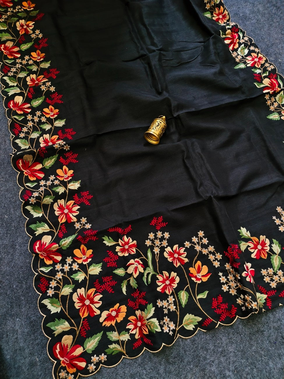 Mameraa Sarees Black Matka Silk Saree With Heavy Floral Embroidery Border With Running Blouse-Black | Grocsy