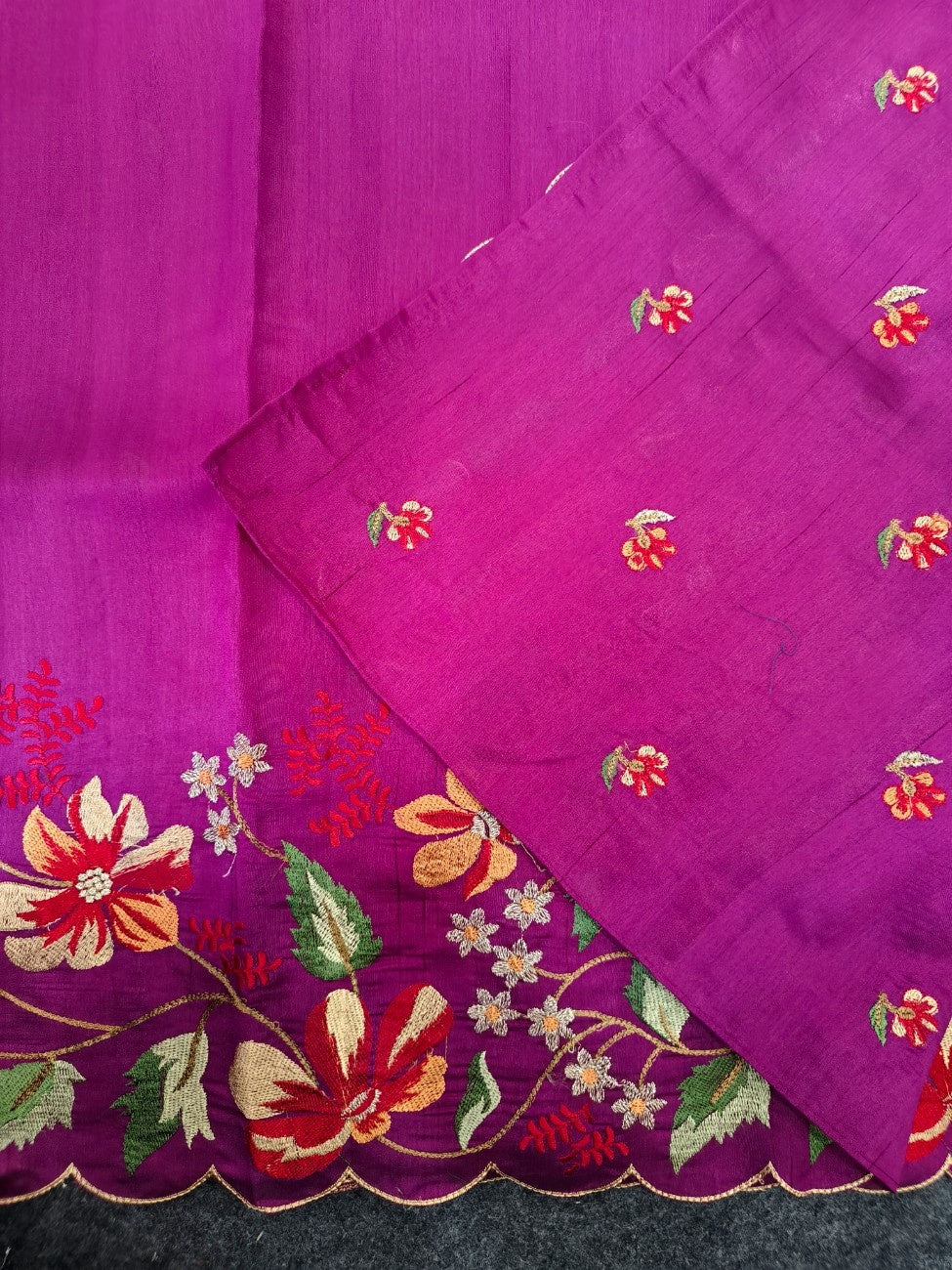 Mameraa Sarees Pink Matka Silk Saree With Heavy Floral Embroidery Border With Running Blouse-Pink | Grocsy