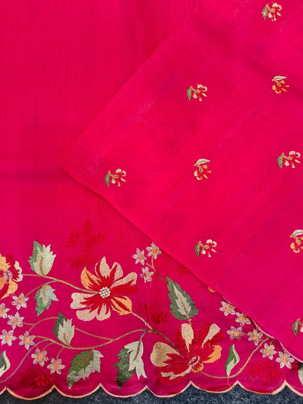 Mameraa Sarees Red Matka Silk Saree With Heavy Floral Embroidery Border With Running Blouse-Red | Grocsy
