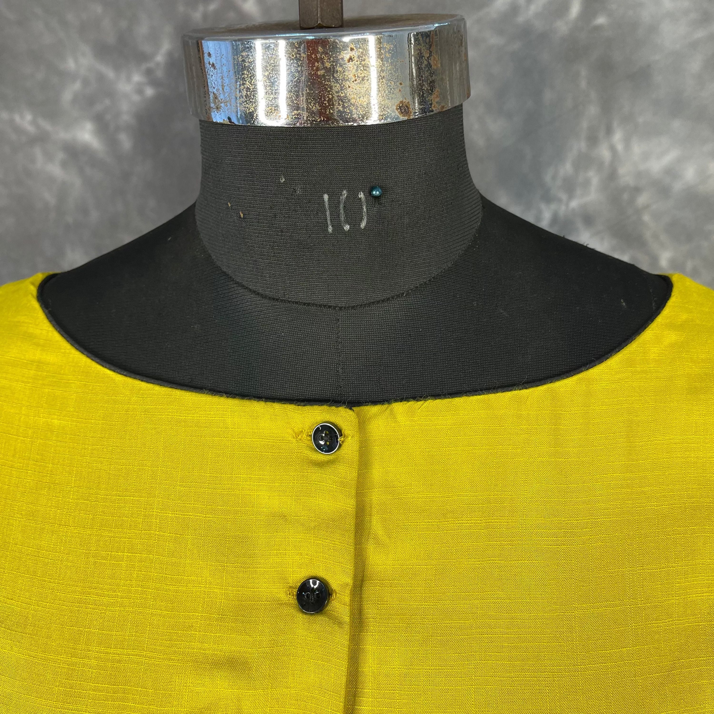 Kachha Nimboo Lemon Yellow Coloured Cotton /Jackard Ready to Wear Blouse - kapda Tailor | Grocsy