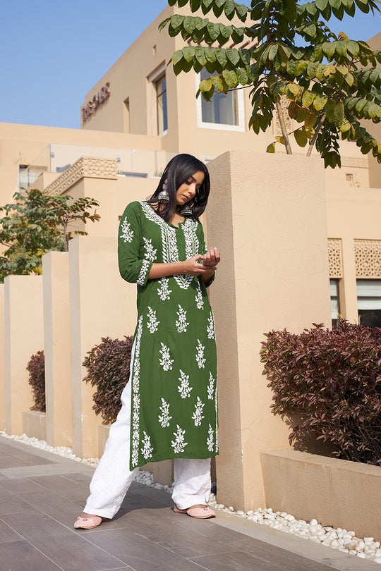 Rangreza Ethnic Liya Chikankari Rayon Kurta Green | Grocsy