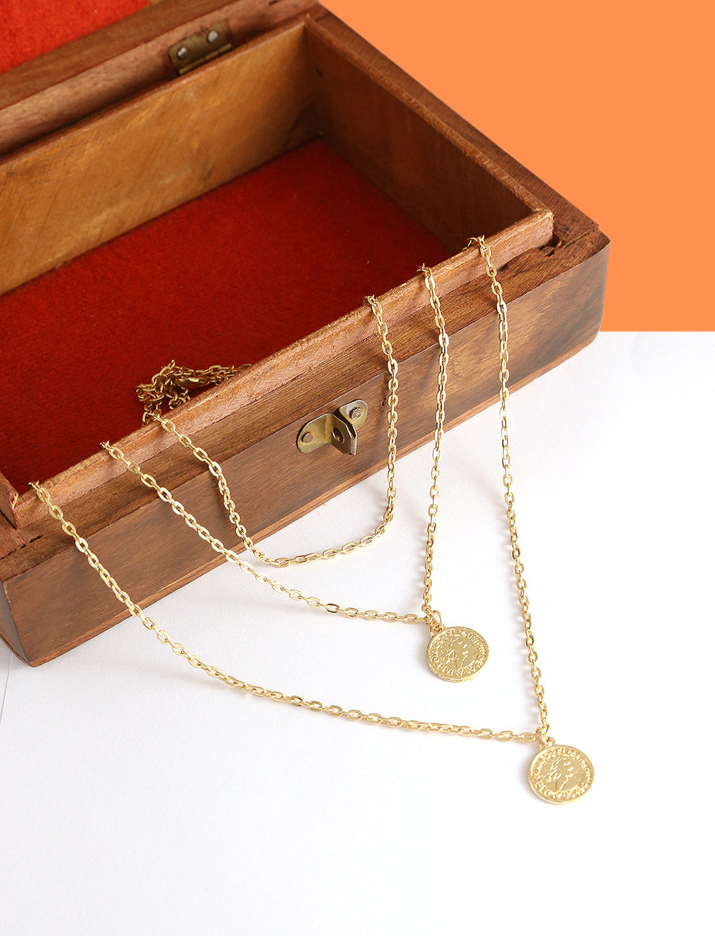 Gold-Polished Alloy Queen Coin Double Layer Necklace - The Pari | Grocsy