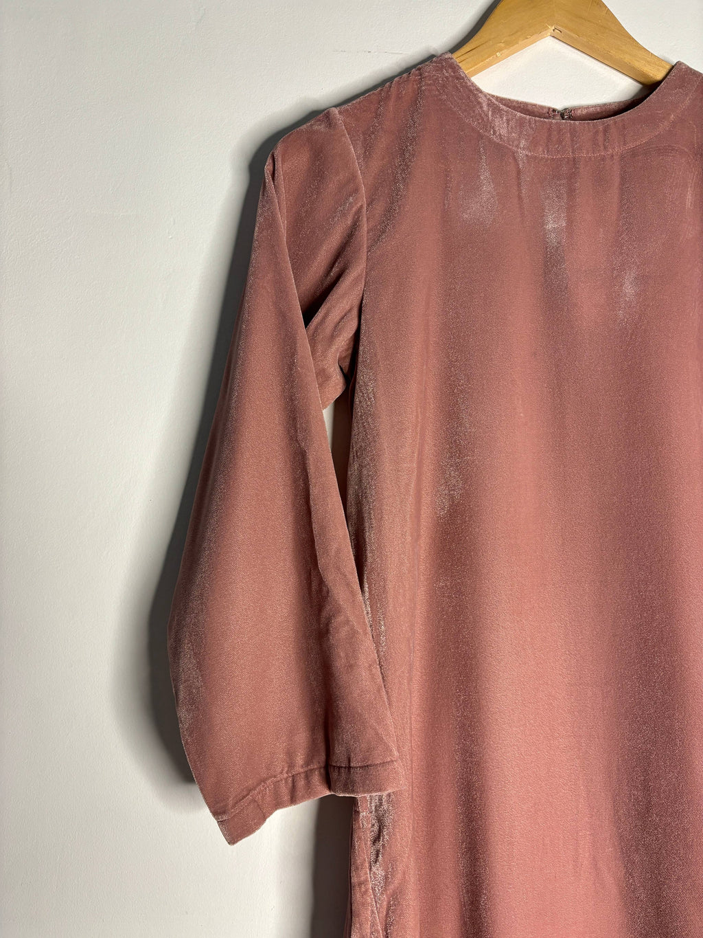 trueBrowns Light Pink Velvet High neck Kurta | Grocsy