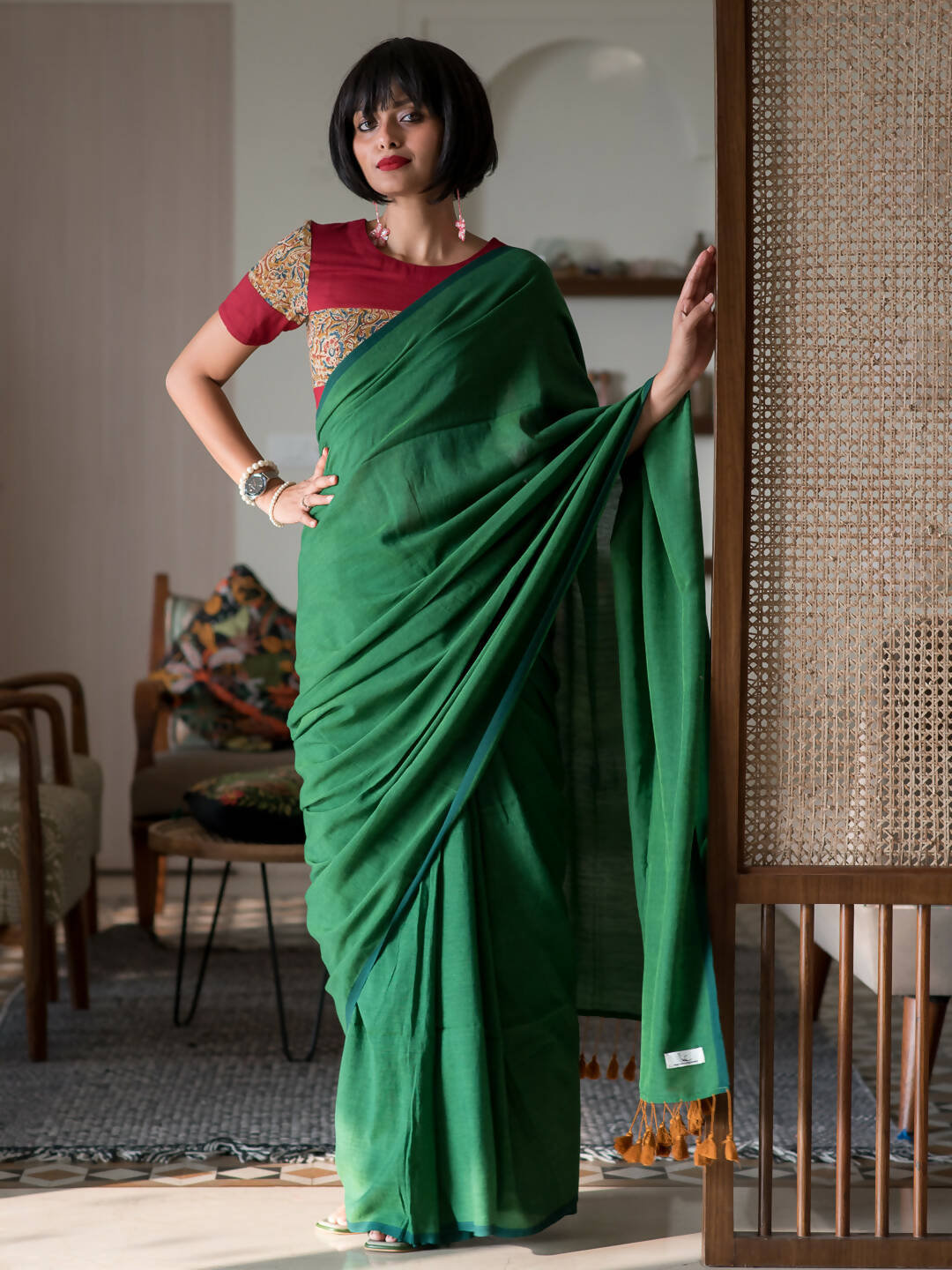 Suta Green Solid Cotton Blend Saree | Grocsy