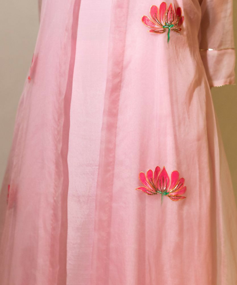 Timaraa Hand-Painted Rose Pink Organza Kurta Set With Lotus Motifs | Grocsy