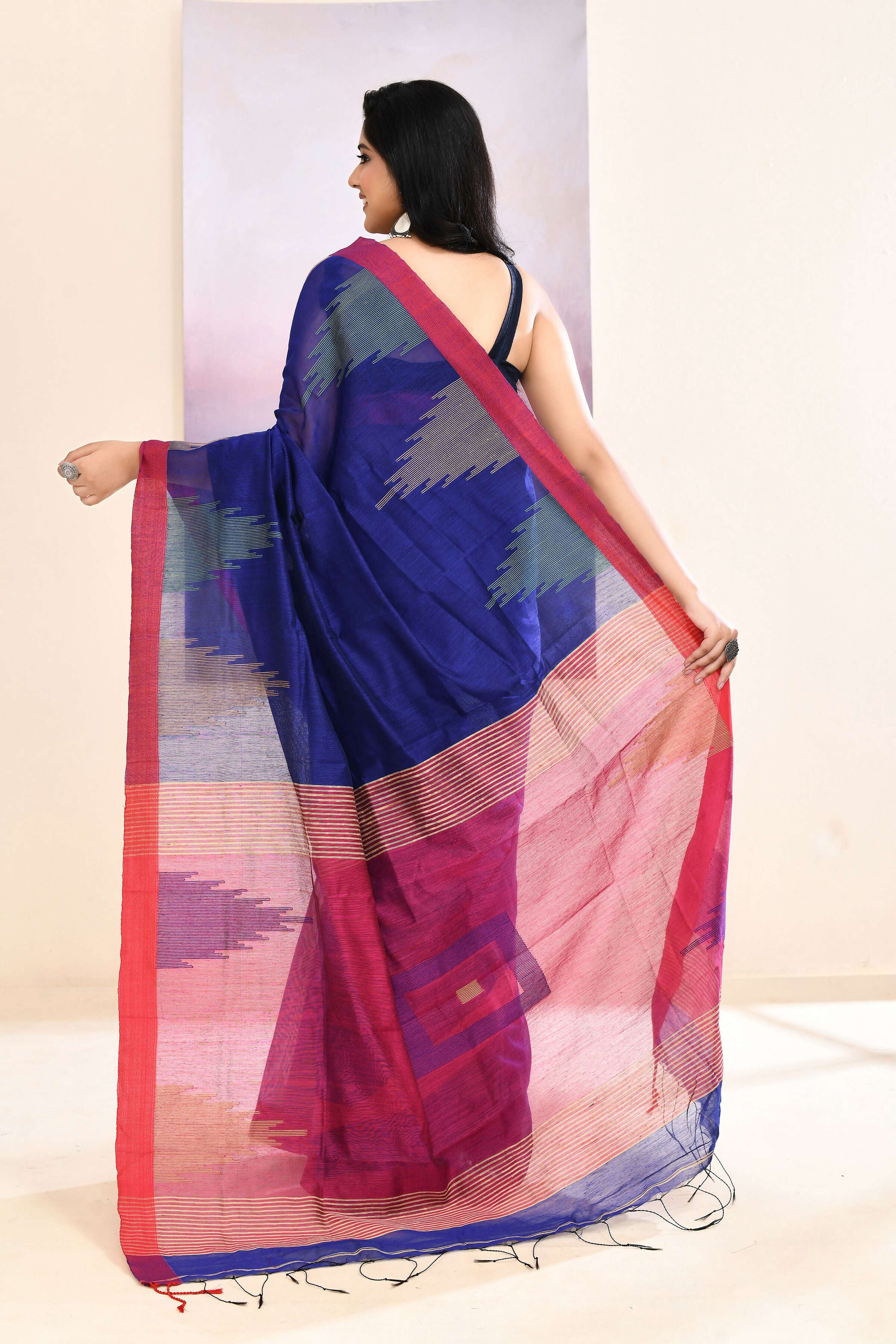Piyari Fashion Women's Blue Temple Border Embellished Cotton Blend Jamdani Saree | Grocsy