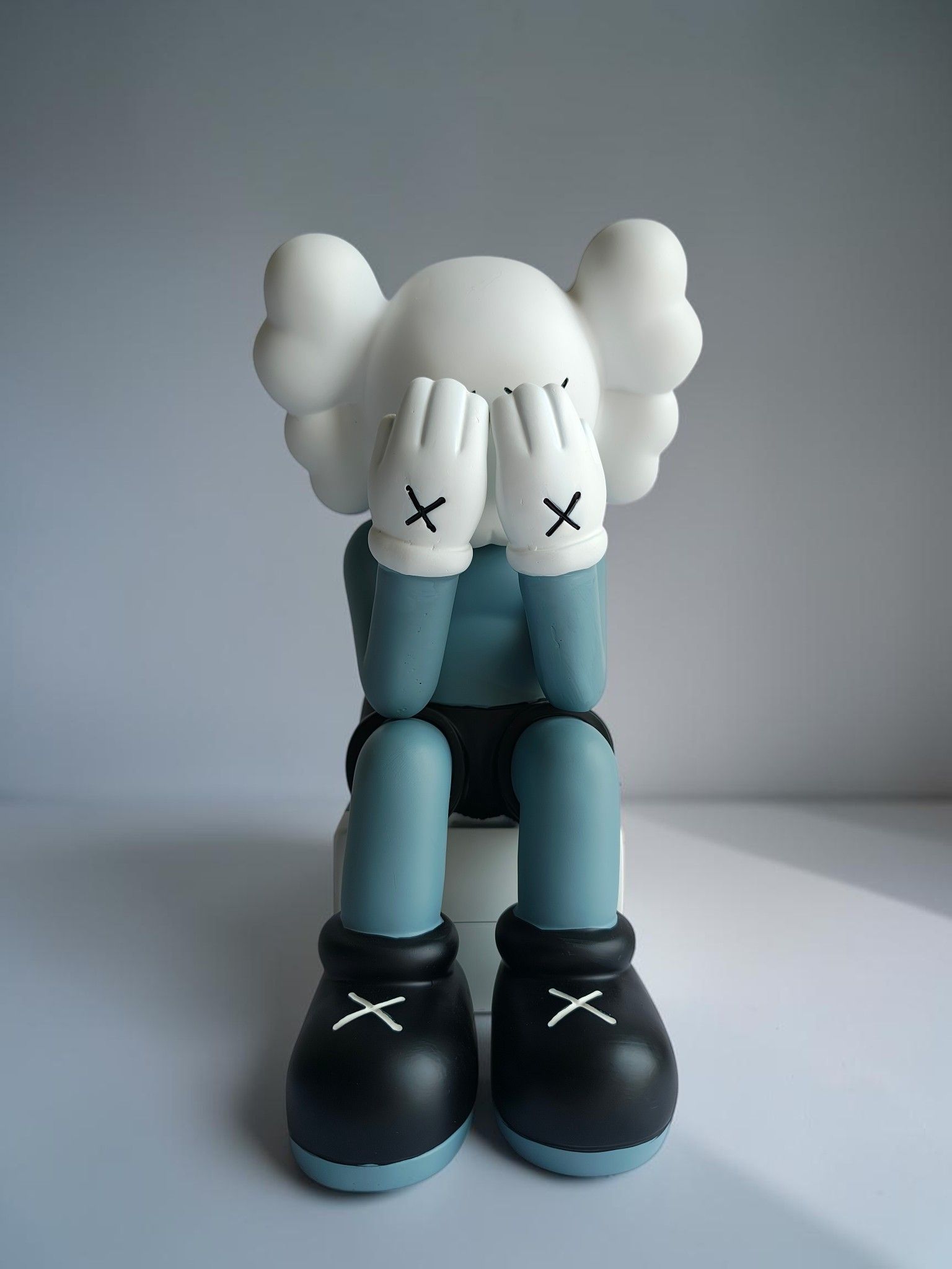 Sun Mun Decors KAWS-Inspired Companion Figure - Passing Through Face Cover | Grocsy