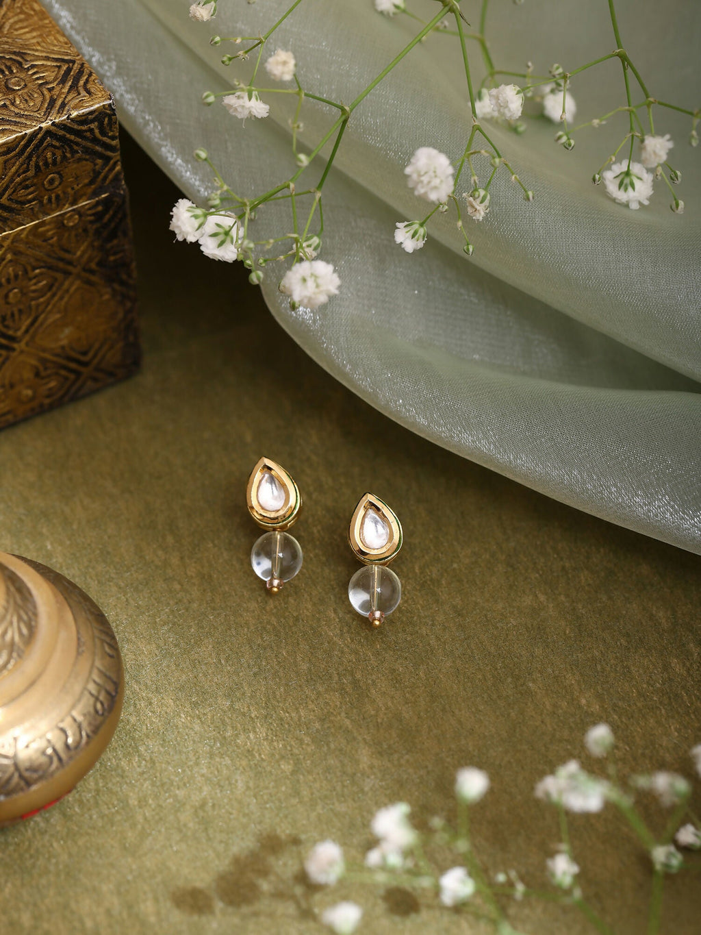 Ruby Raang White Clear Quartz Kundan Studs | Grocsy