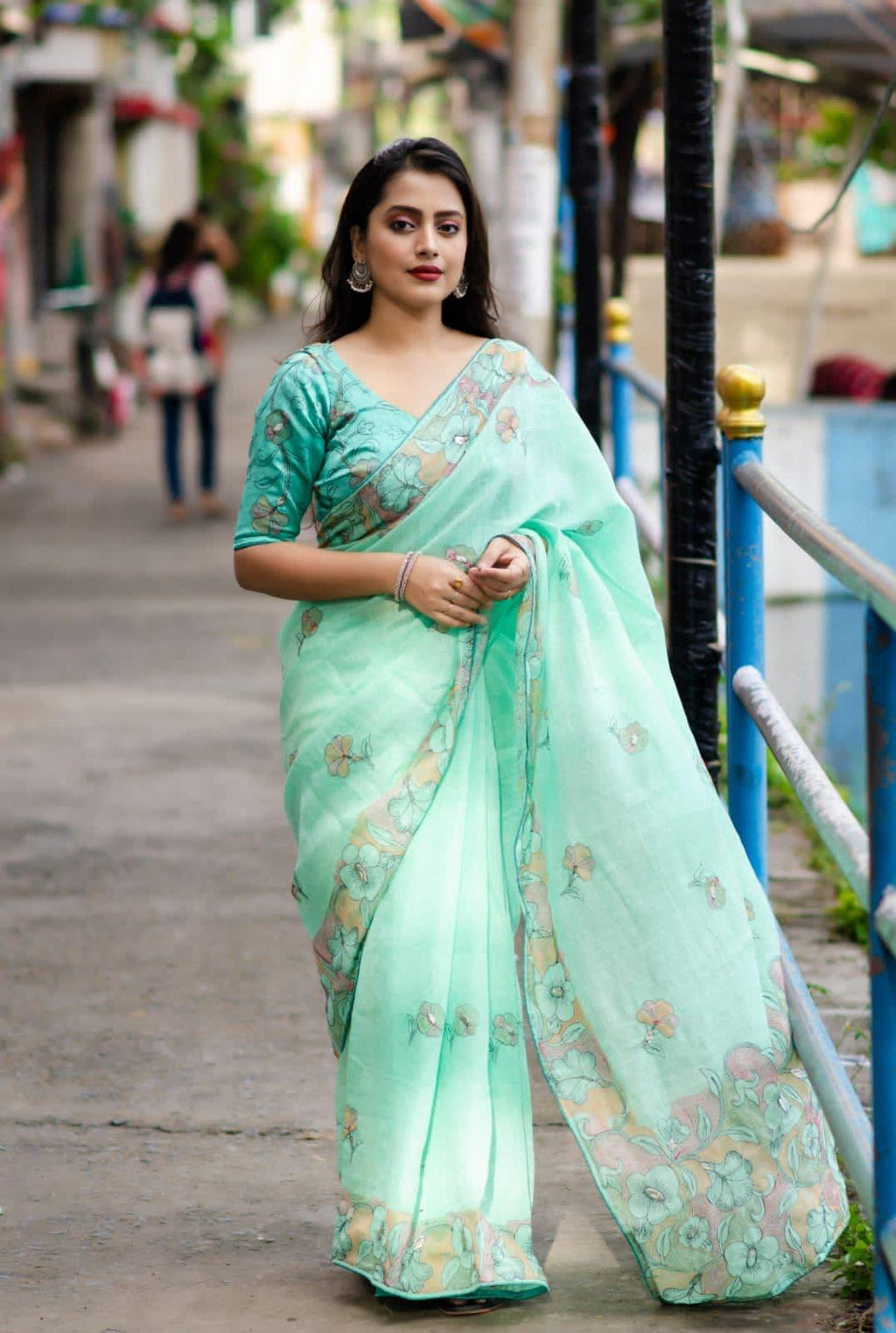 Seagreen Pure Linen Ethnic Motifs Saree with Unstitched Blouse - A2M | Grocsy