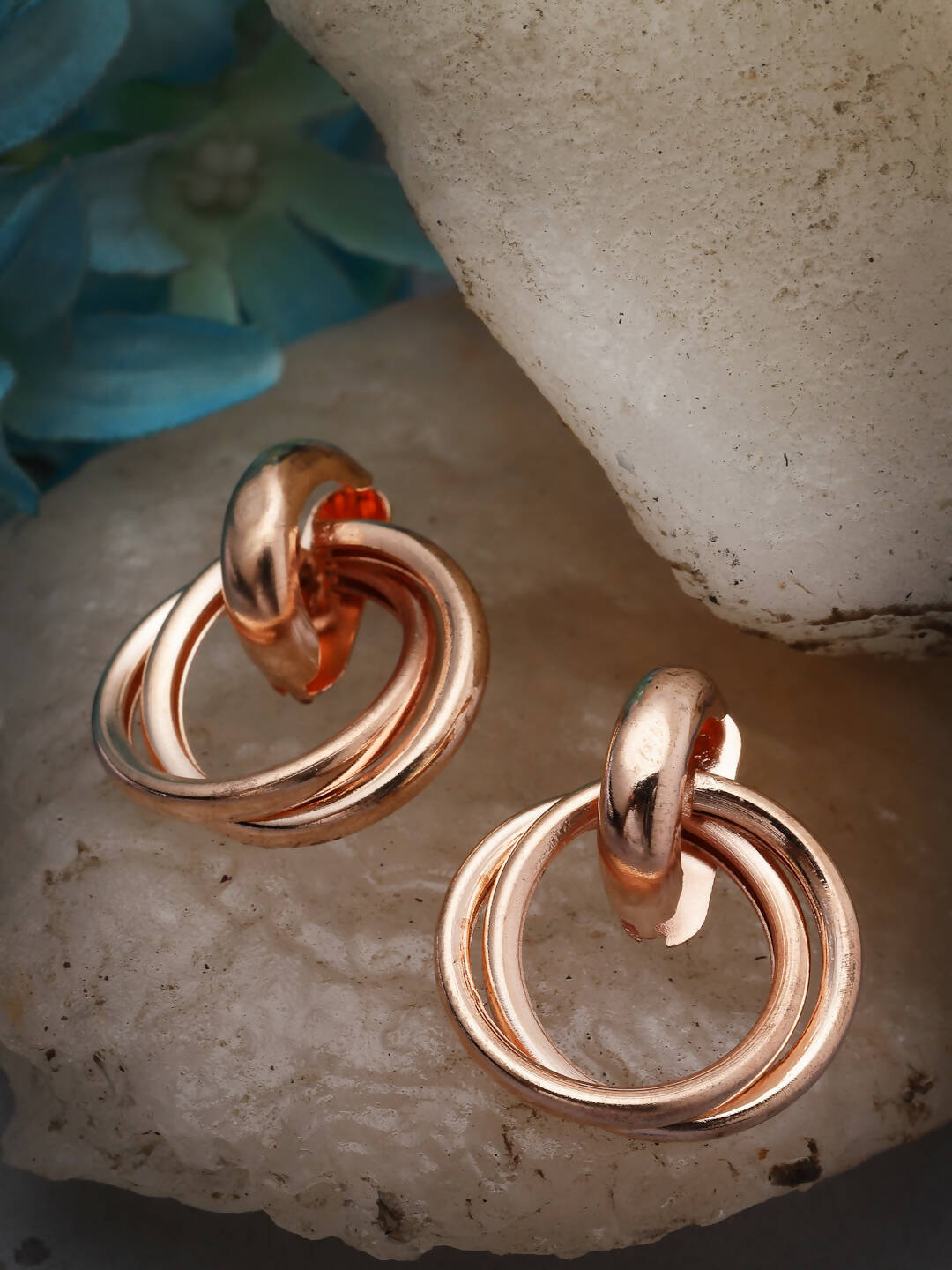 NVR Women's Western Gold-Polished Circular Metal Hoop Earrings | Grocsy