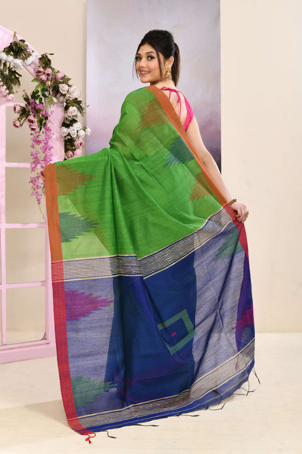 Piyari Fashion Women's Green Temple Border Embellished Cotton Blend Jamdani Saree | Grocsy