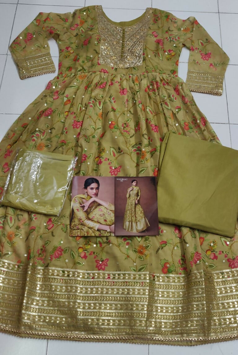 Vastranavya Green Floral Printed Anarkali Suit Set with Foil Mirror Work | Grocsy