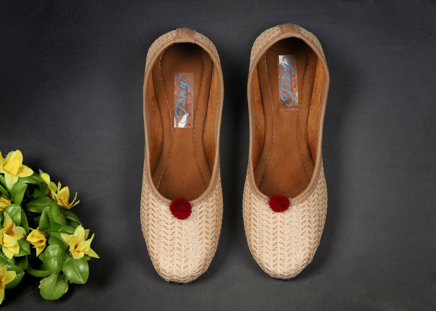 Tiny Bugs Girls Ethnic Wear Juttis - Gold | Grocsy