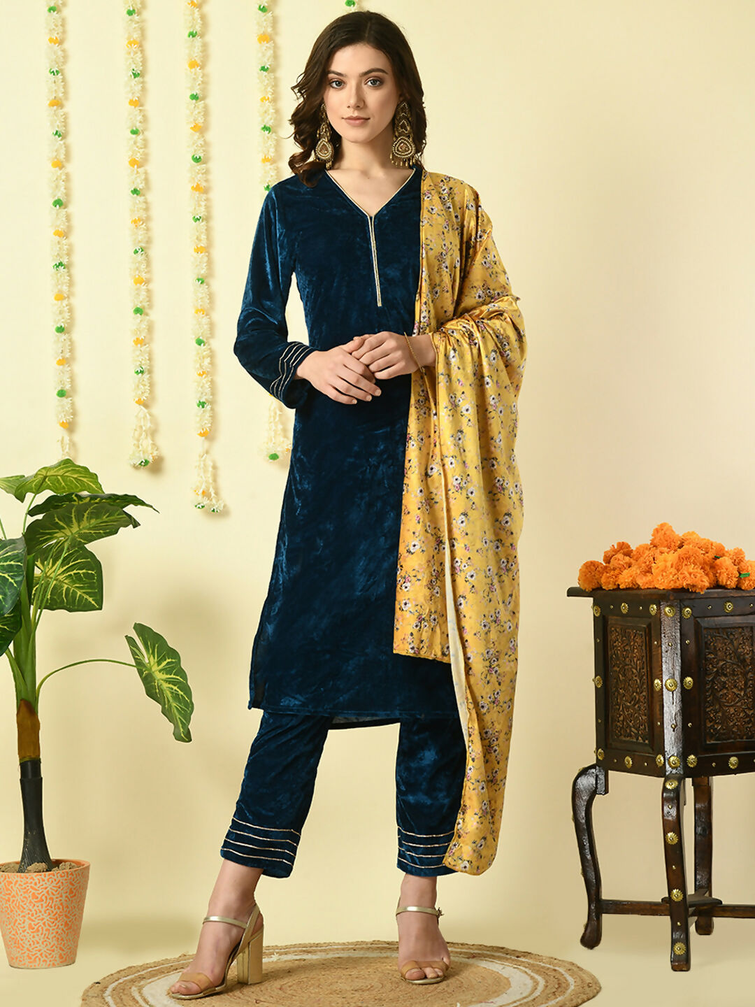 Myshka Women's Teal Velvet Kurta & Trousers With Dupatta Party Sets | Grocsy
