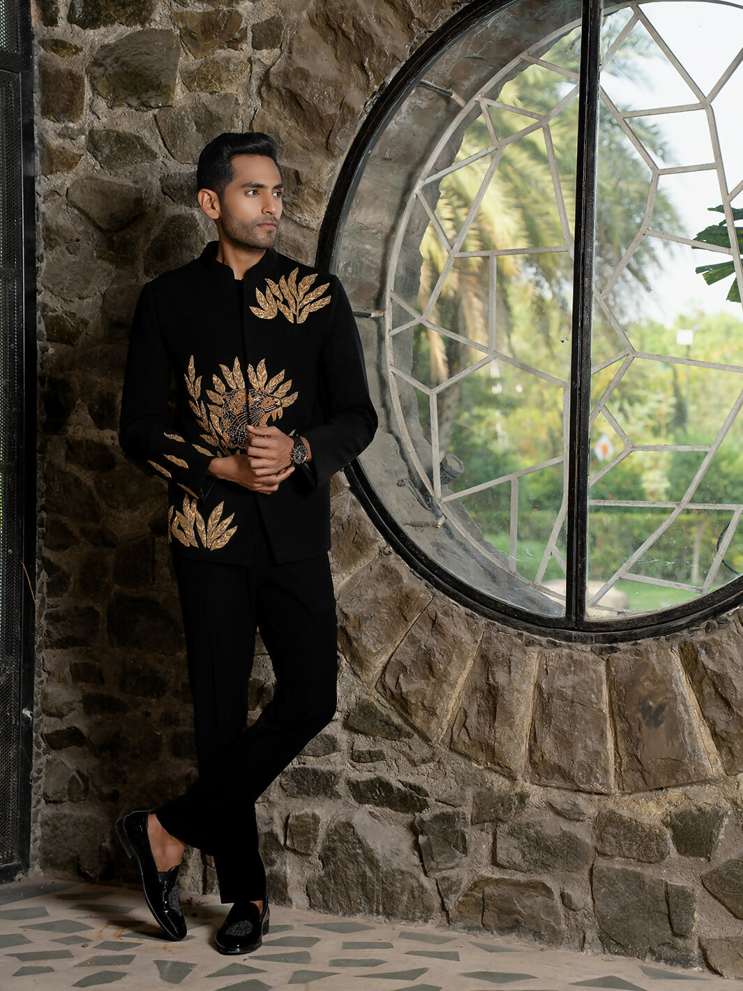 Black Bandhgala With Embroidery-Leaves by Hilo Design | Grocsy