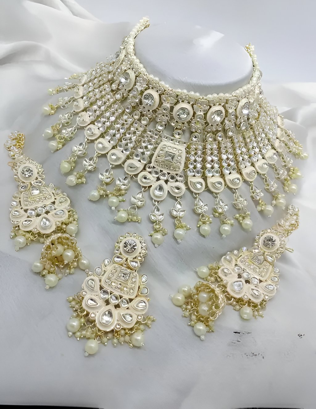 Jewel City Ivory Pearl Kundan Choker Set - Luxury Bridal Polki Necklace with Chandelier Earrings for Wedding & Special Occasions | Grocsy