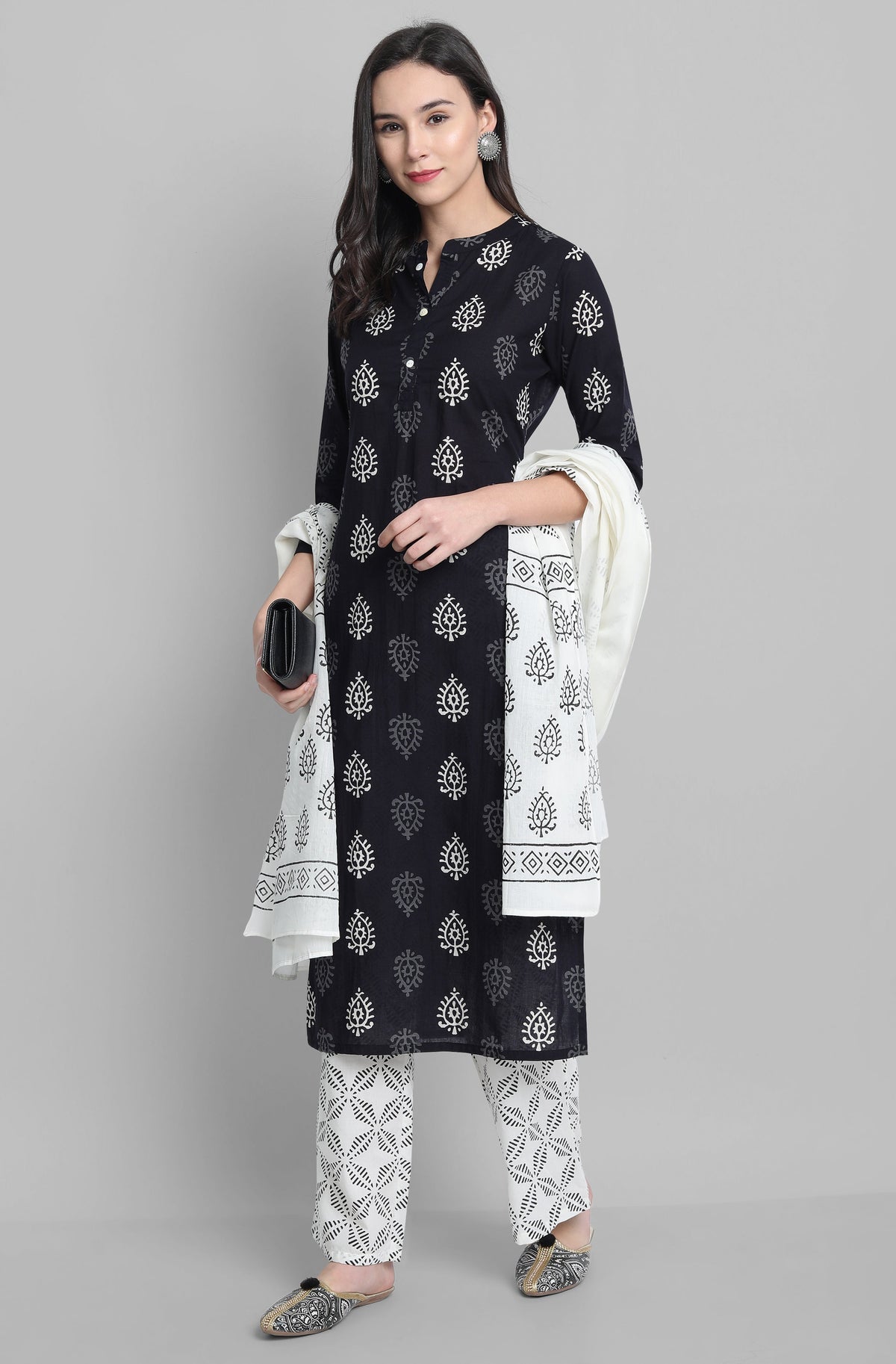 Janasya Women's Black Cotton Block Print Kurta With Palazzo And Dupatta | Grocsy
