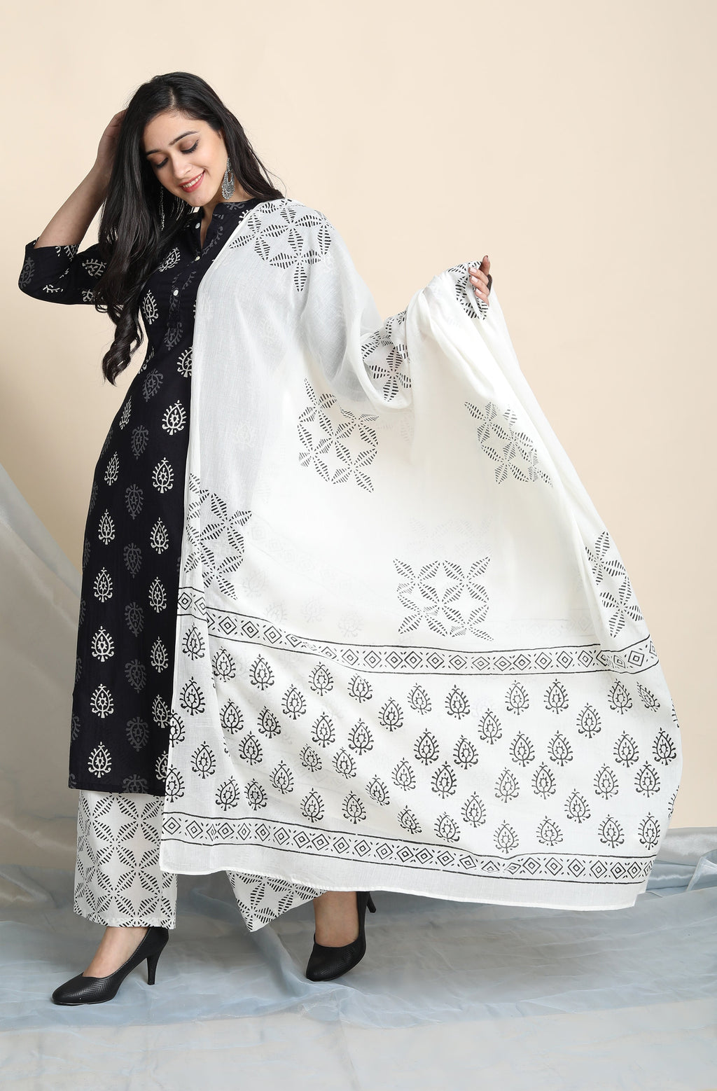 Janasya Women's Black Cotton Block Print Kurta With Palazzo And Dupatta | Grocsy