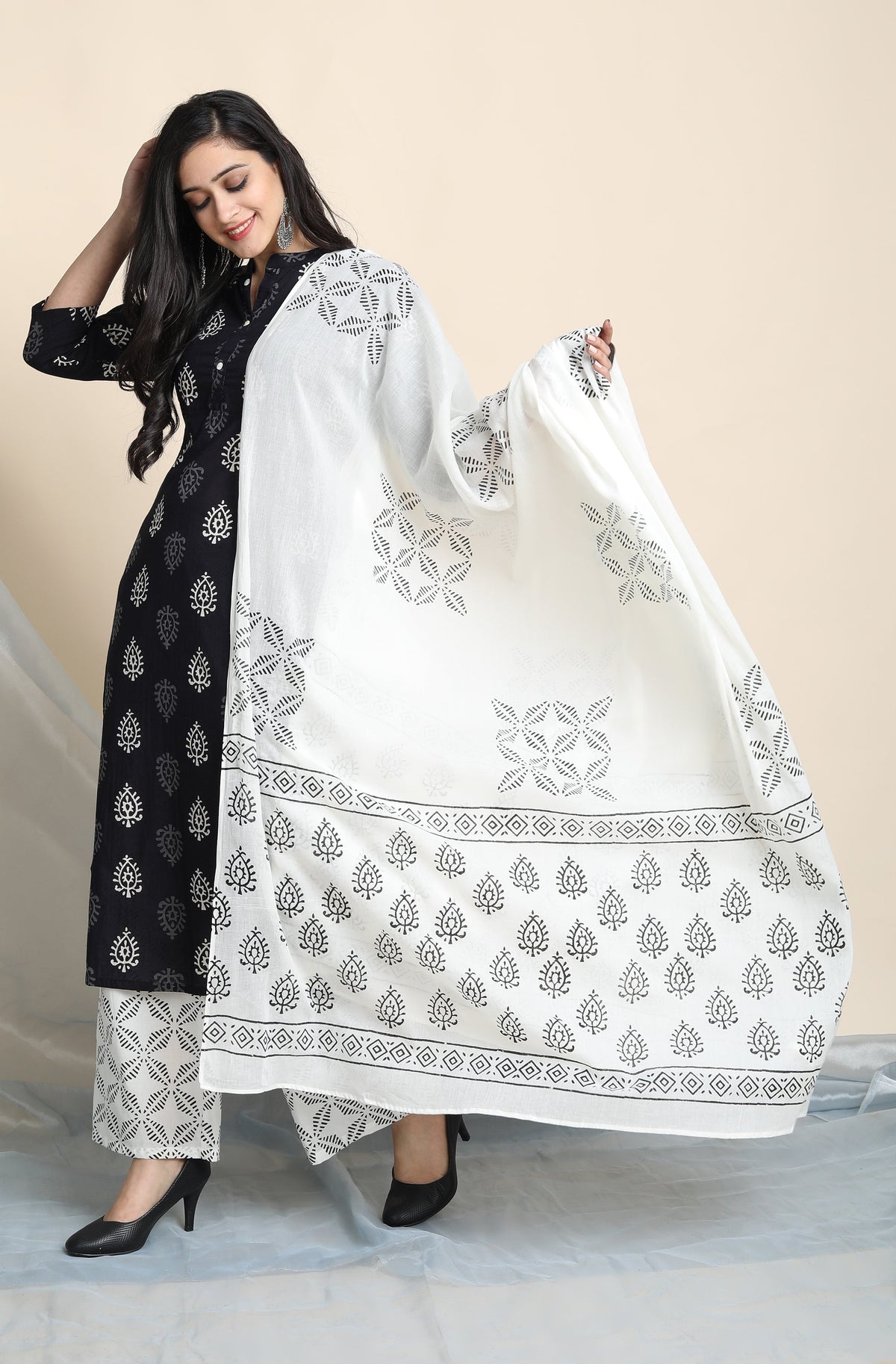 Janasya Women's Black Cotton Block Print Kurta With Palazzo And Dupatta | Grocsy