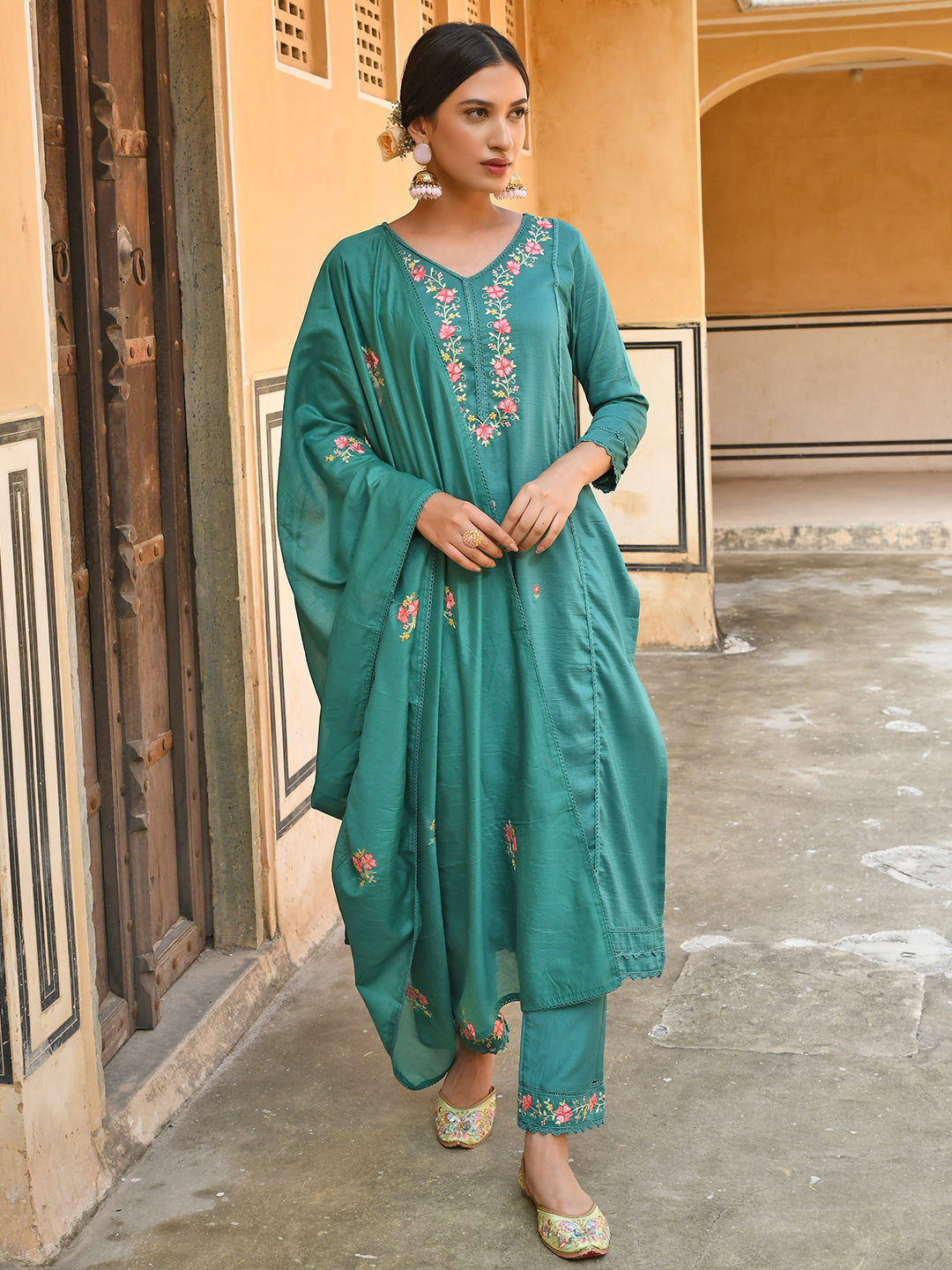 Janasya Women's Green Poly Silk Floral Embroidered Kurta With Pant And Dupatta | Grocsy