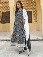 Janasya Women's Black Cotton Floral Print Kurta With Palazzo And Dupatta | Grocsy