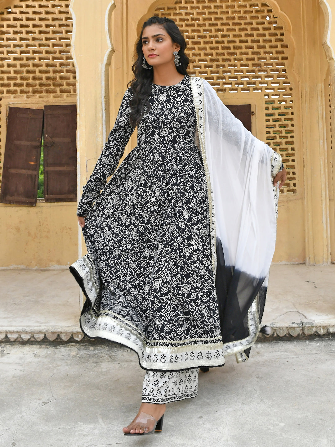 Janasya Women's Black Cotton Floral Print Kurta With Palazzo And Dupatta | Grocsy