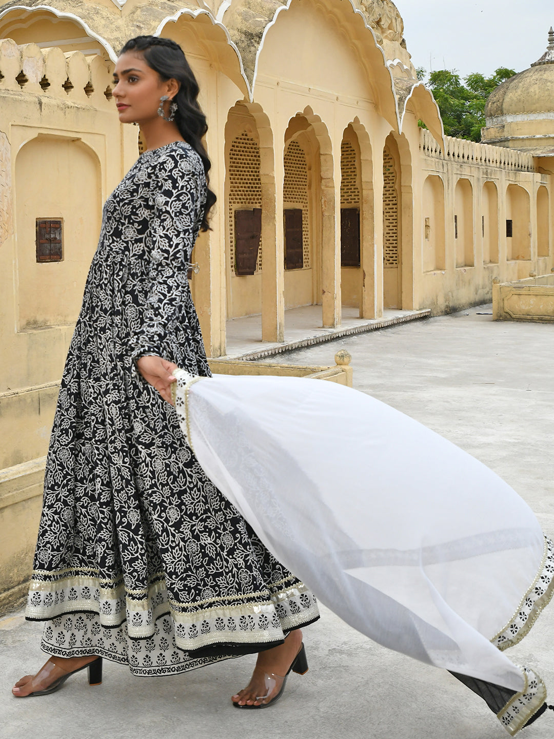 Janasya Women's Black Cotton Floral Print Kurta With Palazzo And Dupatta | Grocsy