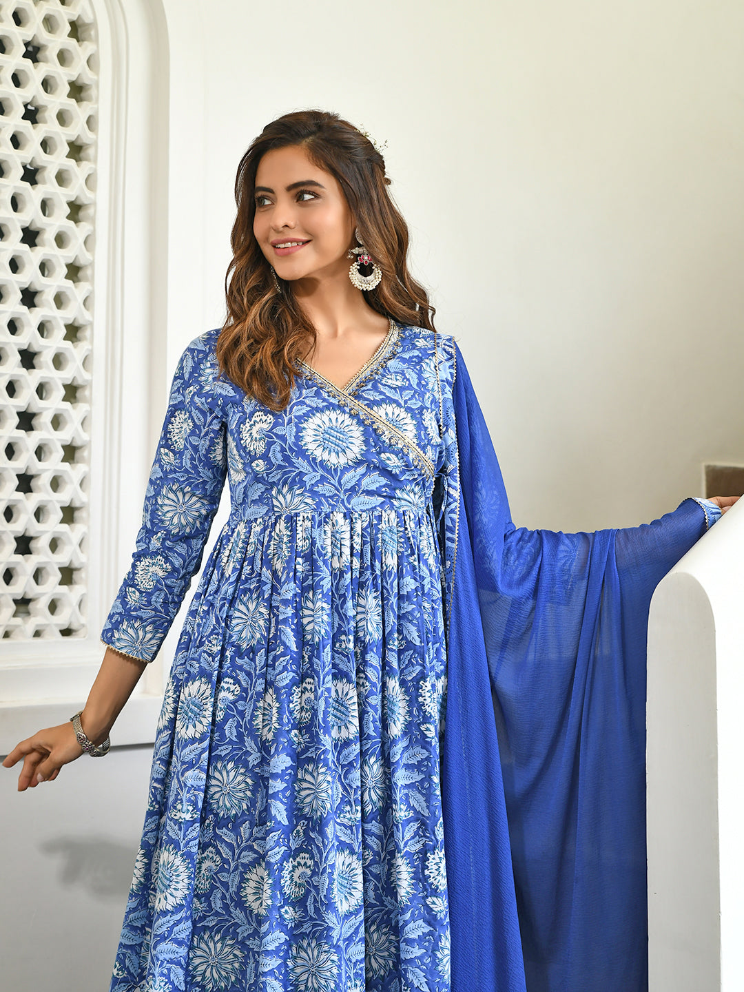 Janasya Women's Blue Cotton Floral Block Print Kurta With Flared Palazzo And Dupatta | Grocsy