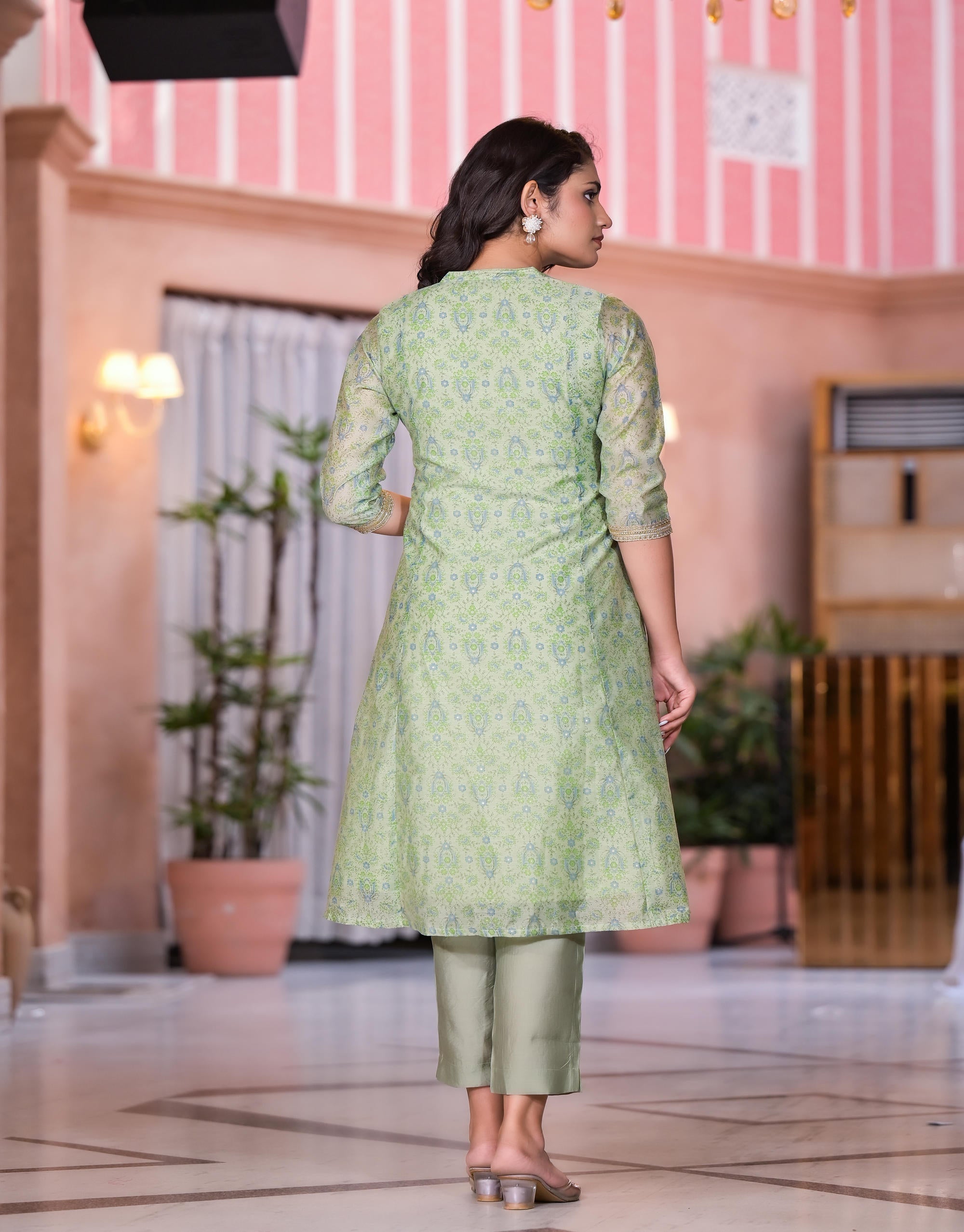 Juniper Women's Green Floral Printed Chanderi Kurta Set With Buttons & Sequins | Grocsy
