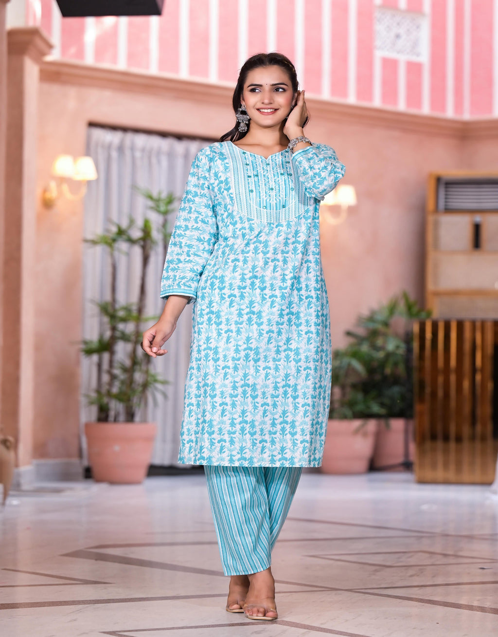 Juniper Women's Rama Green Floral Printed Cotton Kurta Set With Mirror & Thread Work | Grocsy