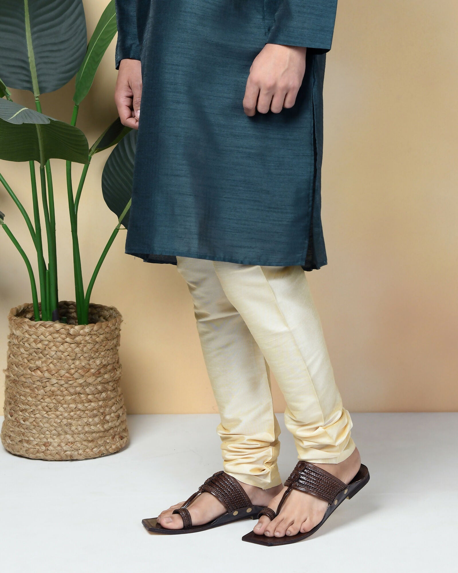 Stepsoft Men'S Brown Sqaure Toe Kolhapuri Chappal | Handcrafted Leather Slip-On Ethnic Footwear | Grocsy
