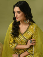 Myshka Women's Yellow Printed Cotton Straight Party Kurta Set With Dupatta | Grocsy