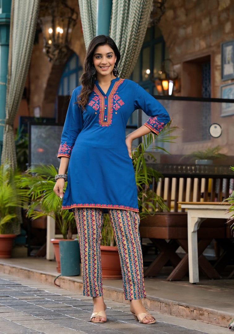 Juniper Women's Blue Thread Embroidered Liva Rayon Short Kurta And Pant Set With Buttons & Coins | Grocsy
