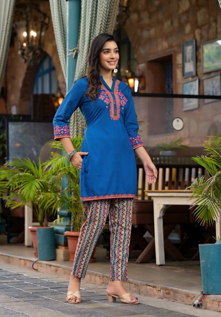 Juniper Women's Blue Thread Embroidered Liva Rayon Short Kurta And Pant Set With Buttons & Coins | Grocsy