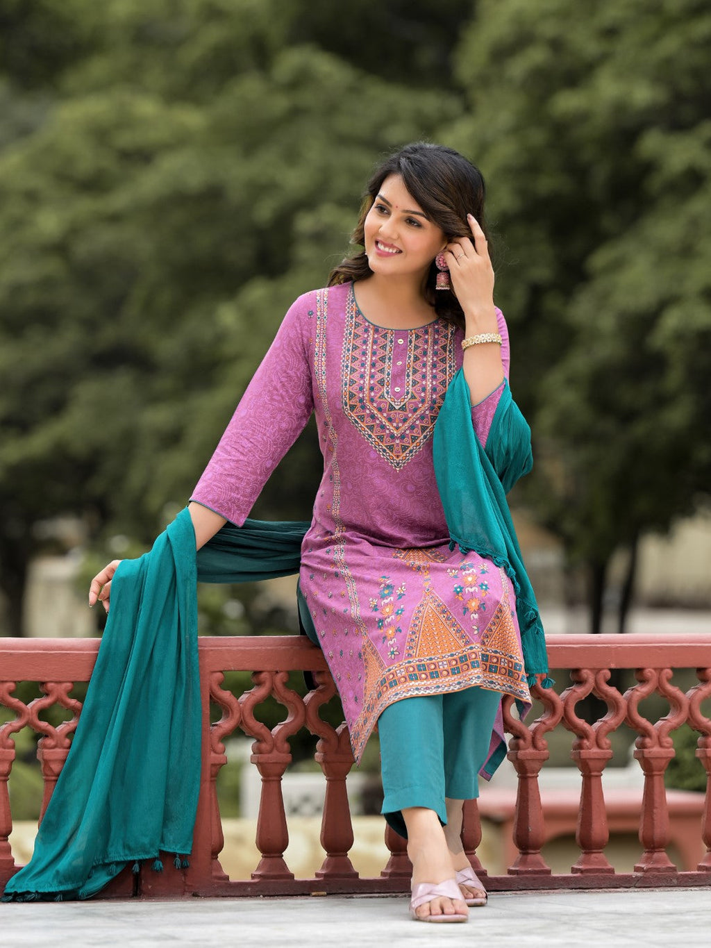 Juniper Women's Lavender Ethnic Motif Printed Liva Rayon Kurta Pant And Dupatta Set With Buttons & Tassels | Grocsy