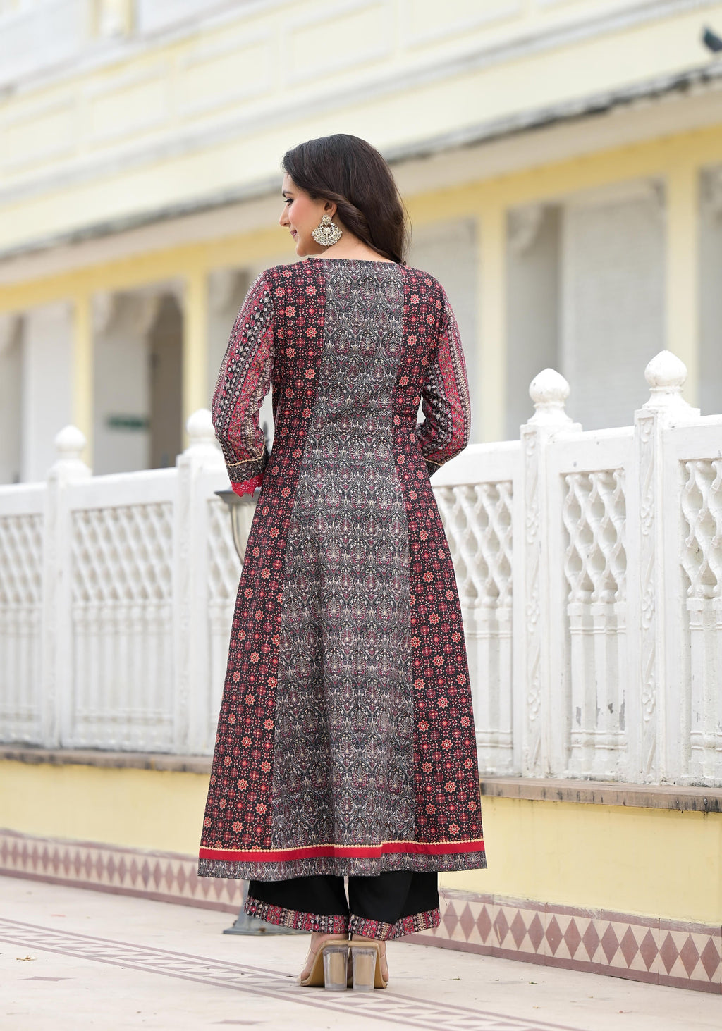 Juniper Women's Black Silk Blend Printed Kurta Set | Grocsy