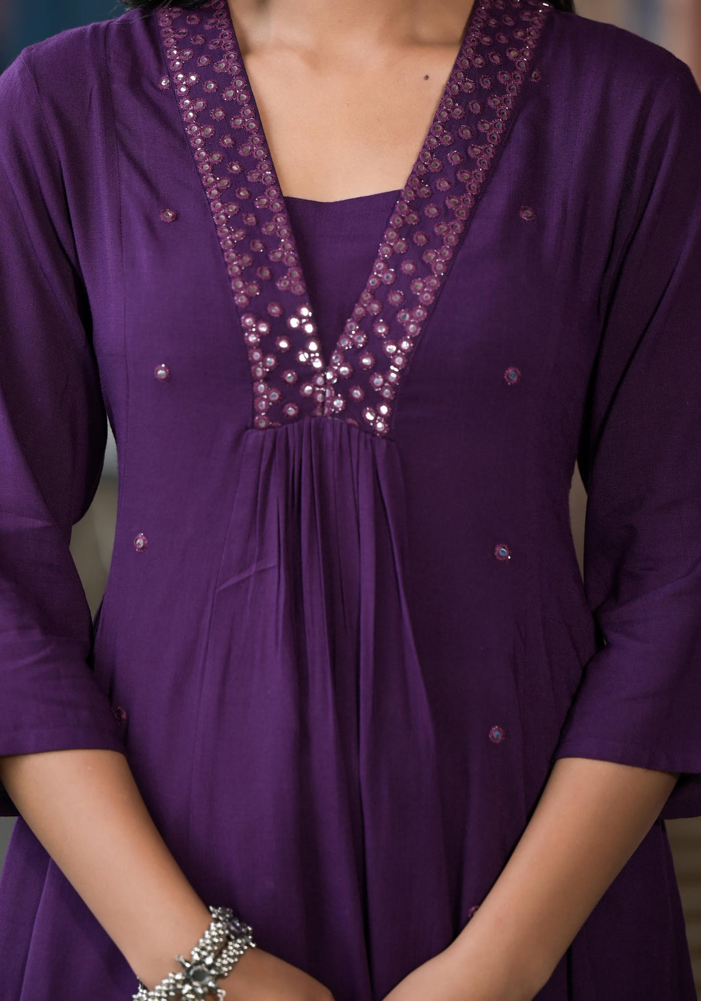 Juniper Plum Solid Liva Rayon Kurta With Mirror Work | Grocsy