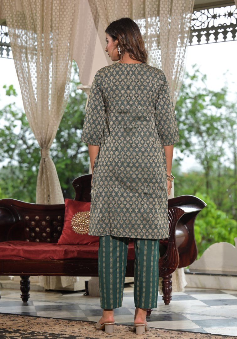 Juniper Women's Green Geometric Printed Cotton Kurta Pant Set With Tassels On Dupatta | Grocsy