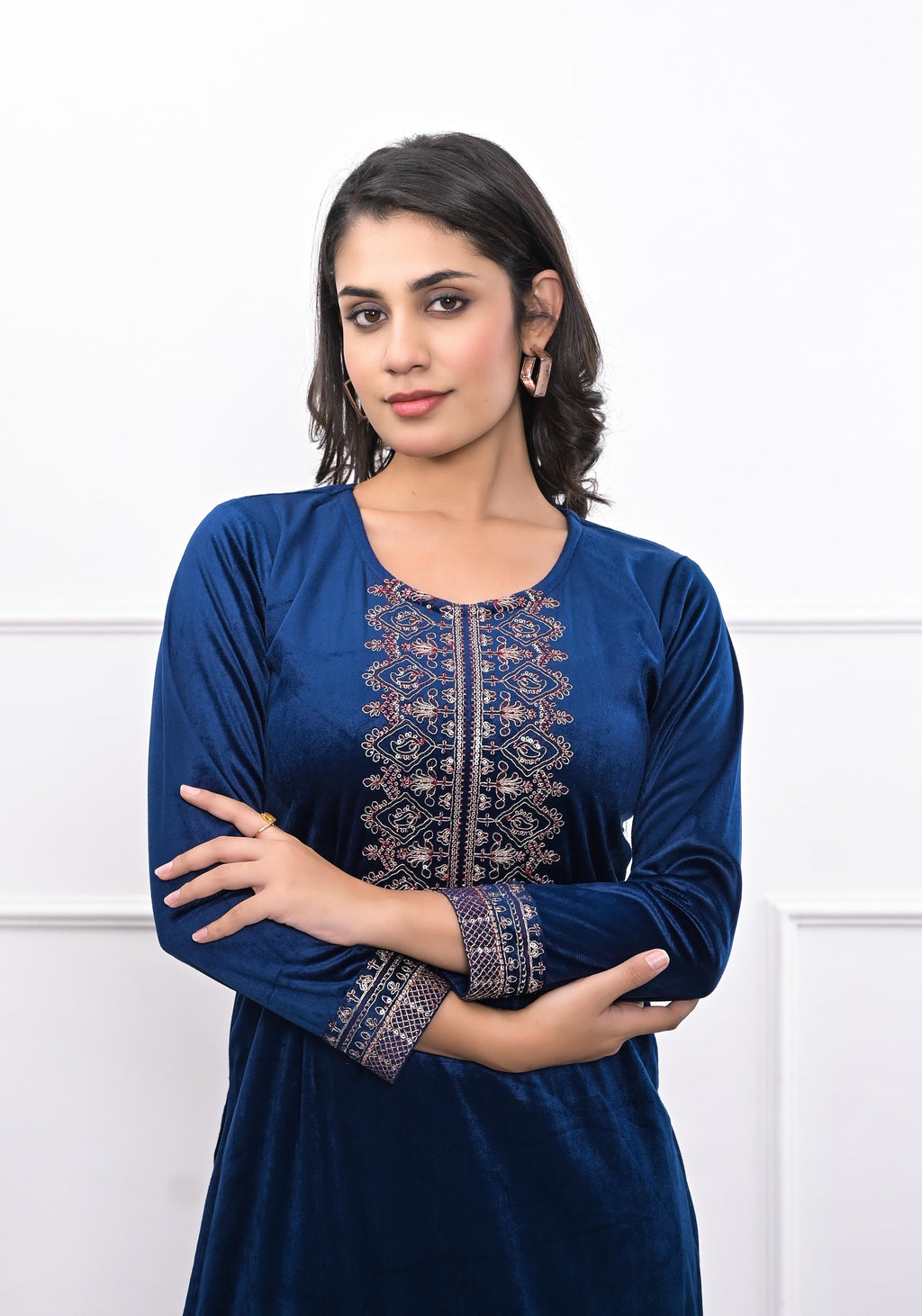 Juniper Women's Velvet Blue Kurta & Pant Set With Thread Work & Sequins | Grocsy
