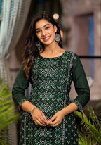 Juniper Women's Green Ethnic Motif Printed Round NeckRayon Kurta With Straight Hemline | Grocsy
