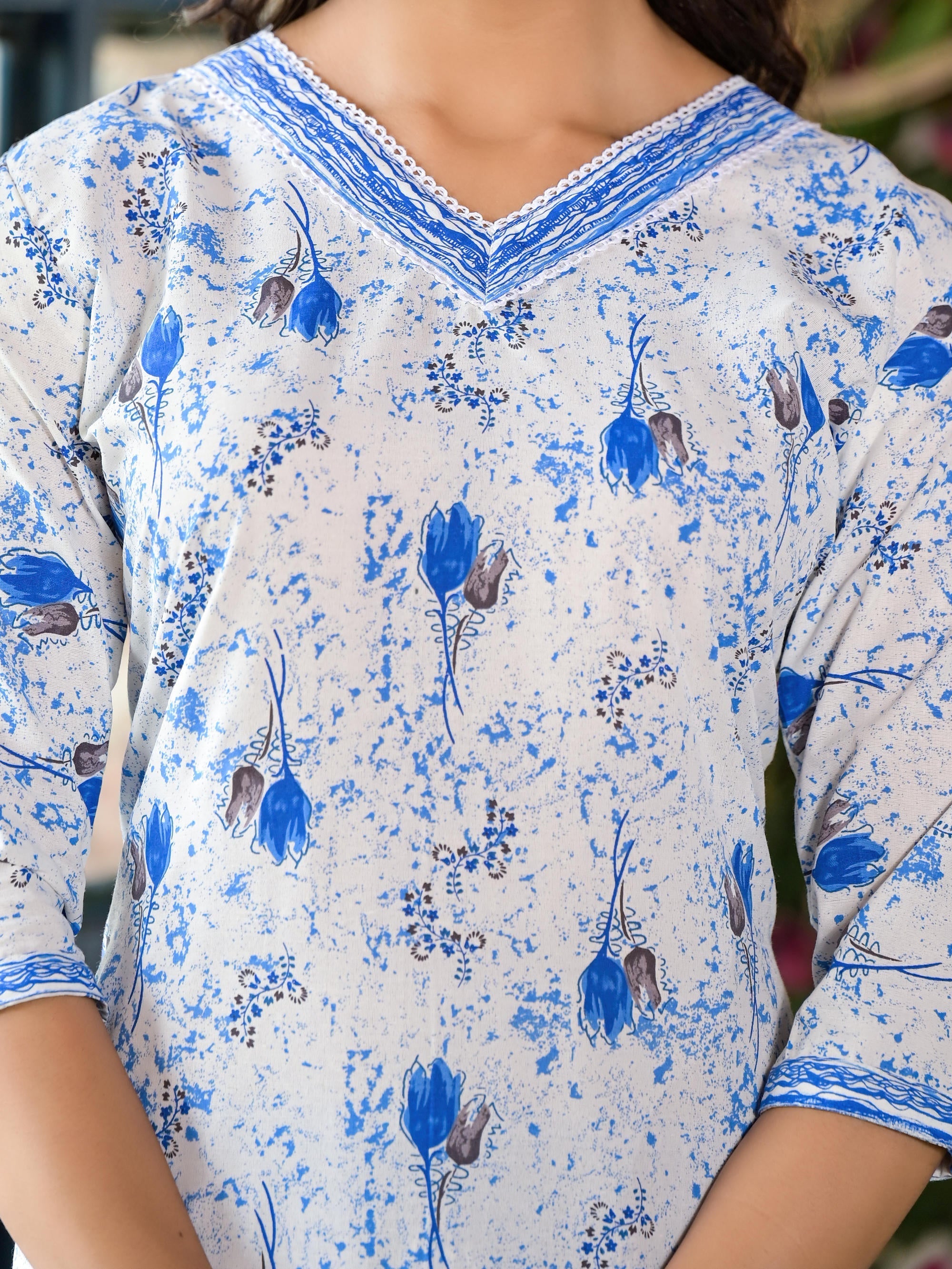 Juniper Women's Blue Floral Printed Cotton Kurta & Pant Set With Lace | Grocsy