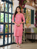 Juniper Women's Peach Floral Printed Cotton Kurta & Pant Set With Lace & Buttons | Grocsy