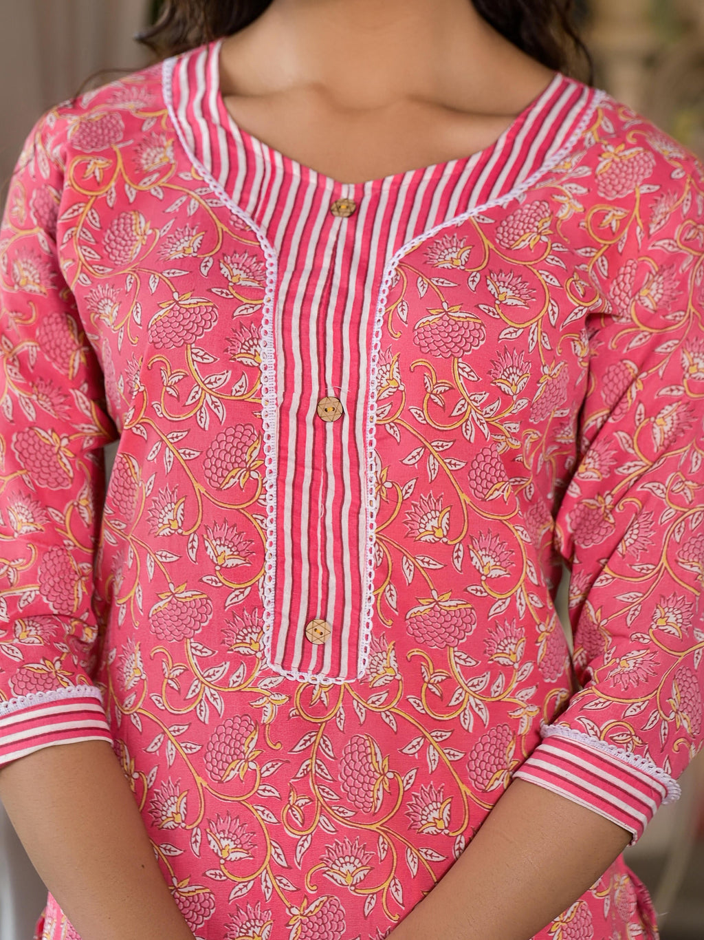 Juniper Women's Peach Floral Printed Cotton Kurta & Pant Set With Lace & Buttons | Grocsy