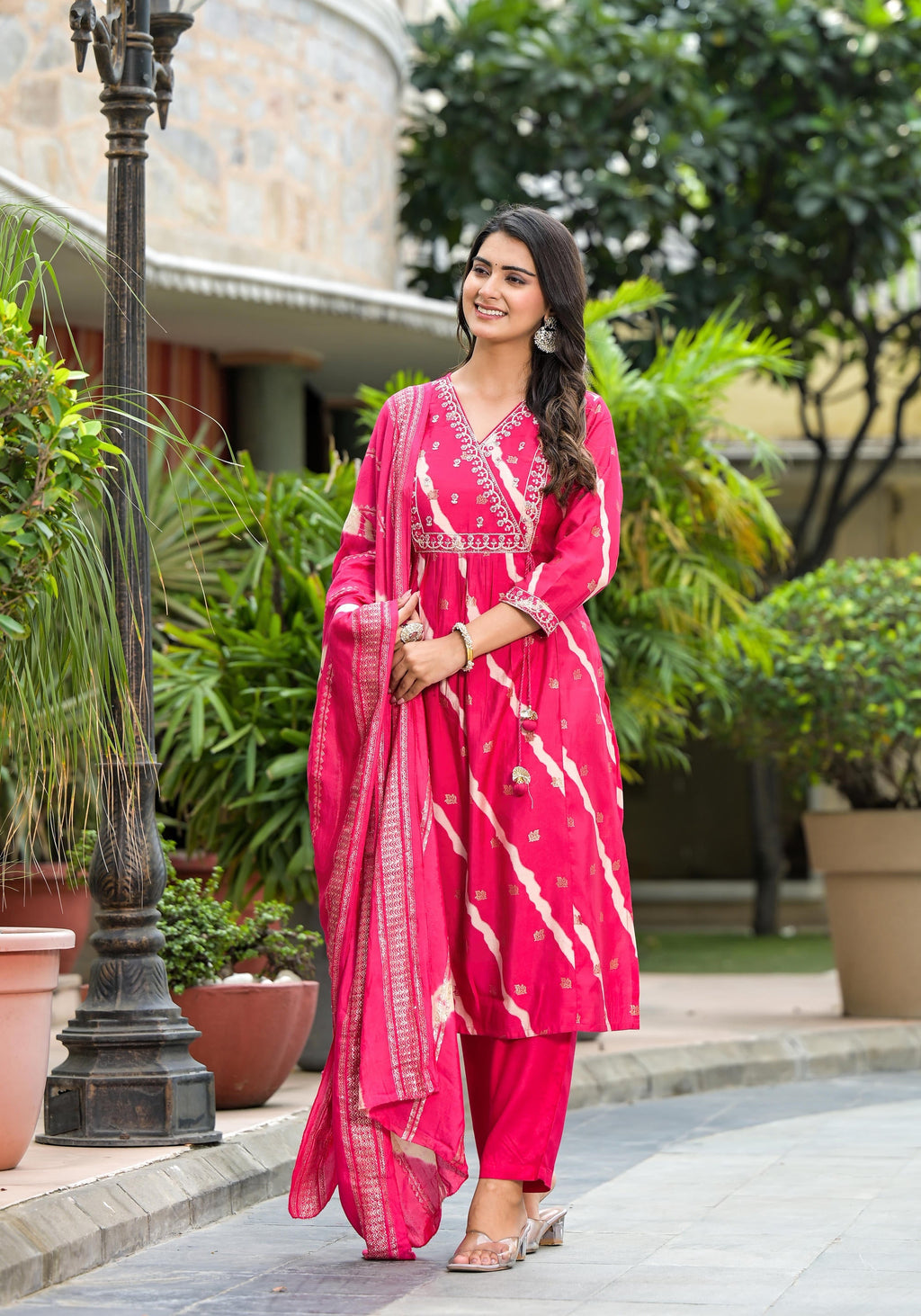 Juniper Women's Pink Lehriya Printed Musline Kurta Set With Mirror Work & Sequins | Grocsy