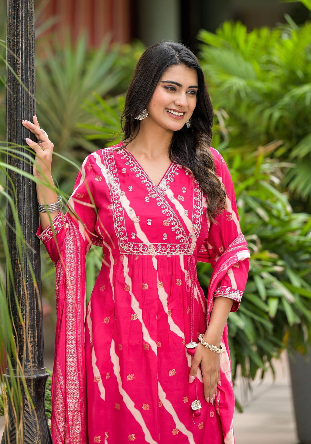 Juniper Women's Pink Lehriya Printed Musline Kurta Set With Mirror Work & Sequins | Grocsy